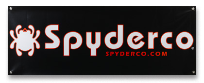 The Spyderco Banner shown open and closed