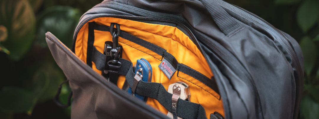 An image of the Spyderco X Vanquest Addax-25 backpack showing the inside pockets.