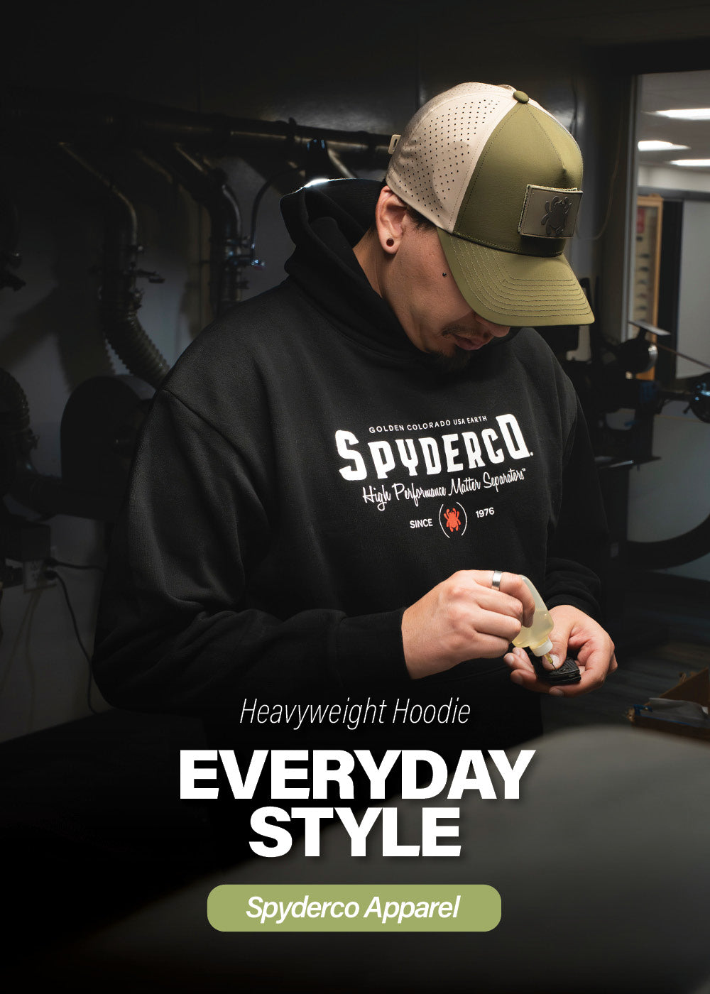Heavyweight hoodie. Everyday style. Spyderco apparel.