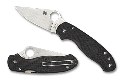 The Para  3 Lightweight Knife shown opened and closed.