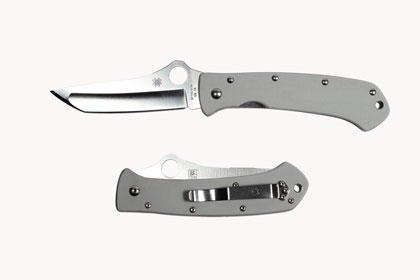 The Lum Tanto Sprint Run  Knife shown opened and closed.