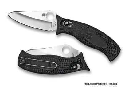 The D Allara Drop Point Knife shown opened and closed.