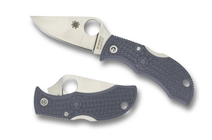 The Manbug  Super Blue Sprint Run  Knife shown opened and closed.