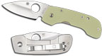 The Spyderco Leaf Storm shown open and closed.
